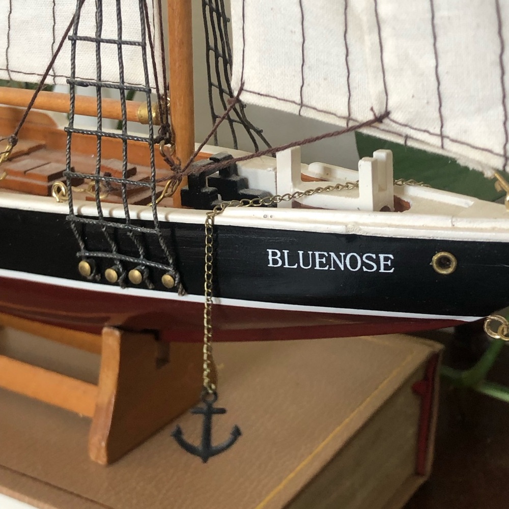 Vintage Bluenose Schooner Model Ship – Nautical Home Decor
